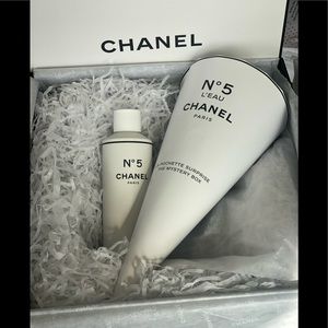 Chanel No5 L’EAU Mystery box Factory Five Collection and body gel.